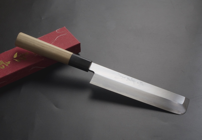 小手指しみずの店主が使っている片刃の薄刃包丁。