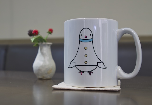 小手指しみずのオリジナルグッズ、プティちゃんのマグカップの写真