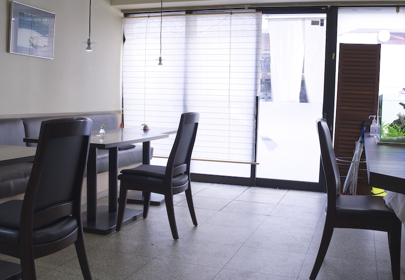 小手指しみずの店内の写真