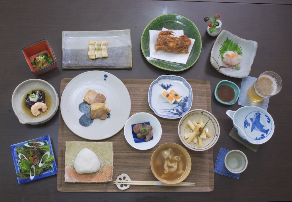 小手指しみずの酒菜膳の俯瞰写真,たくさんの料理,和食